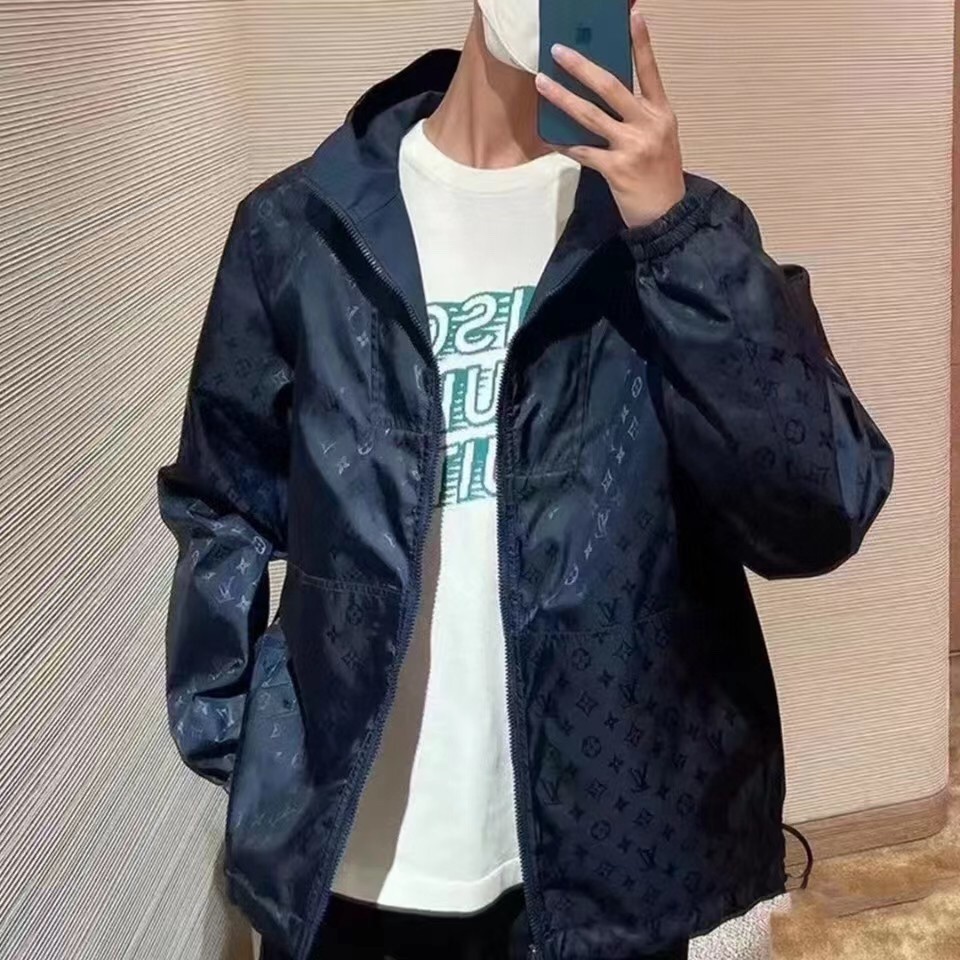루이비통 바람막이 자켓 남녀공용 2가지 색상