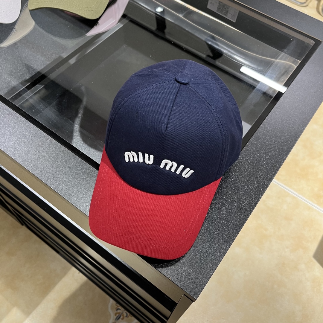미우미우 모자 볼캡