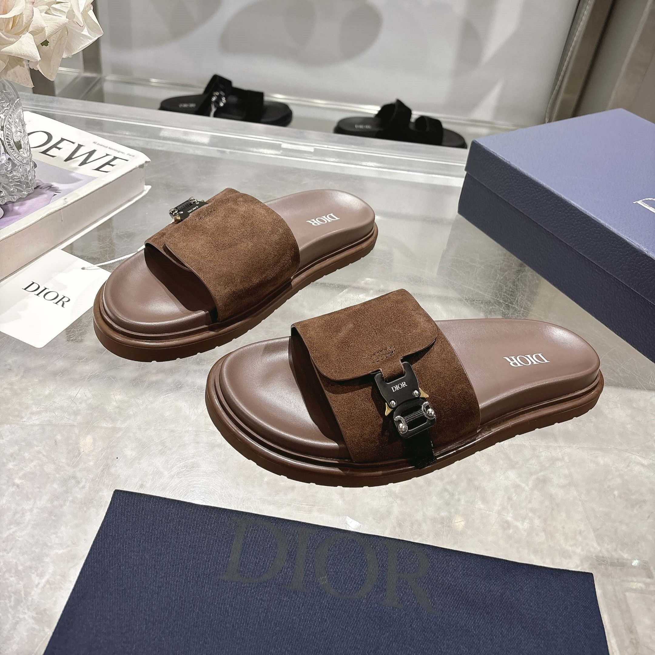 디올 남성 슬리퍼