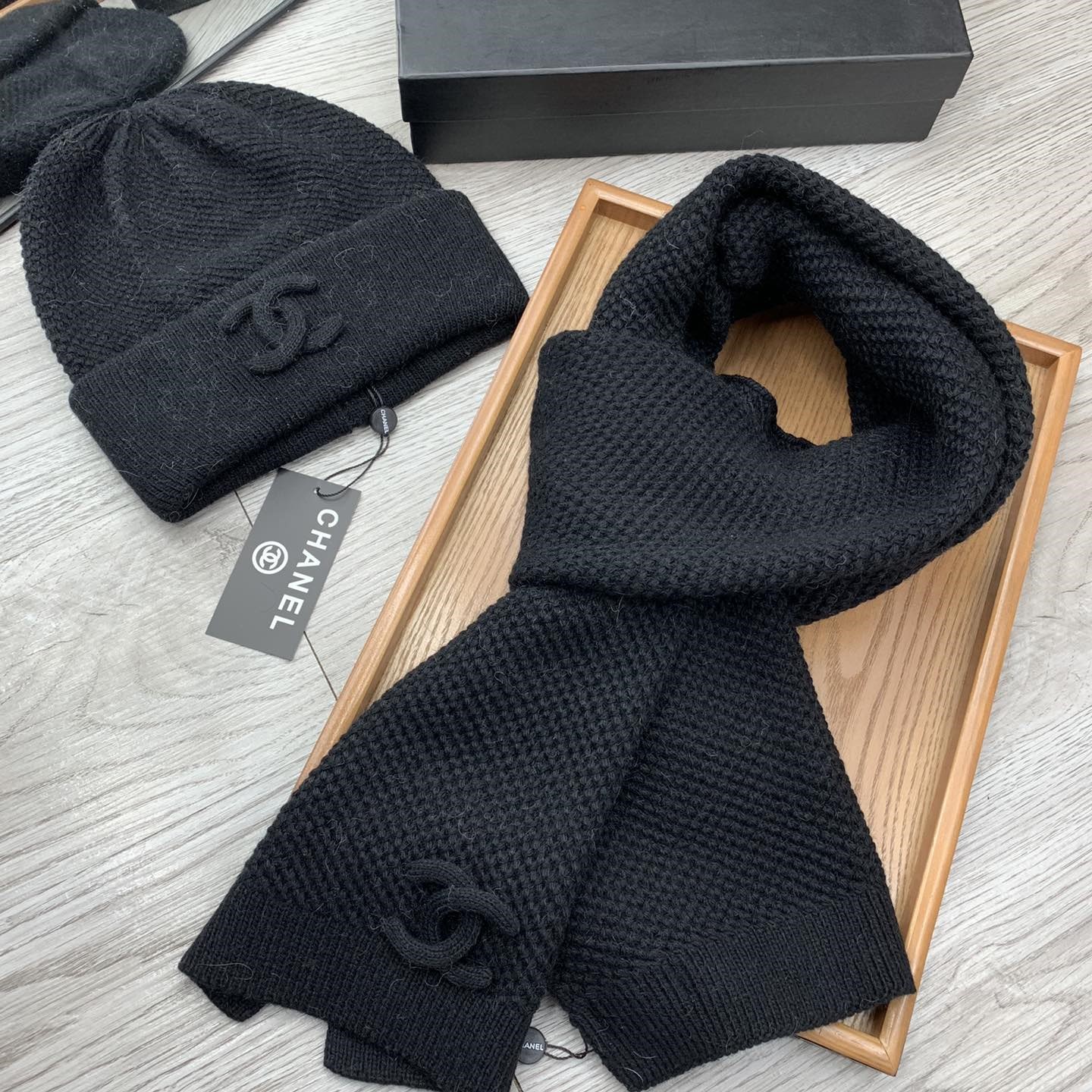 샤넬 머플러 목도리 비니 세트 2가지 색상 