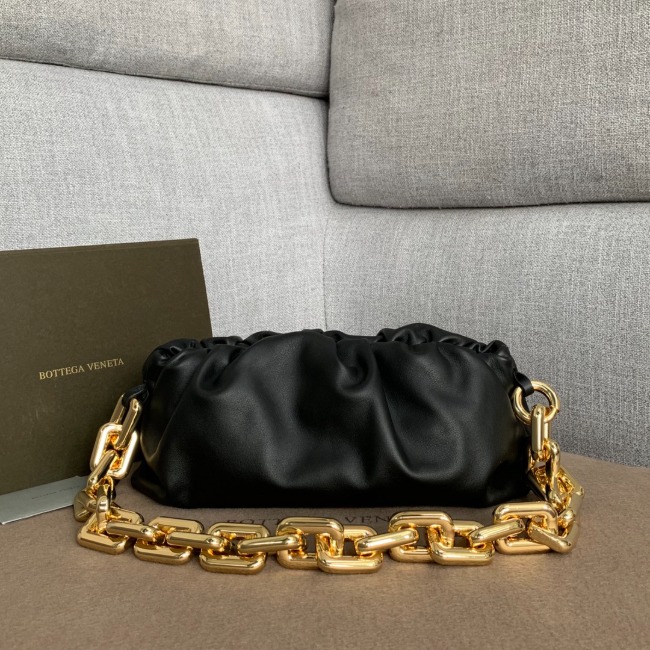 보테가 THE CHAIN POUCH BAG