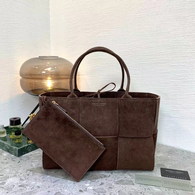 보테가 Arco Bag
