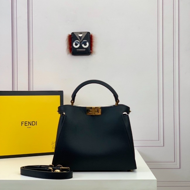 펜디 PEEKABOO ESSEESSENTIAL BAG